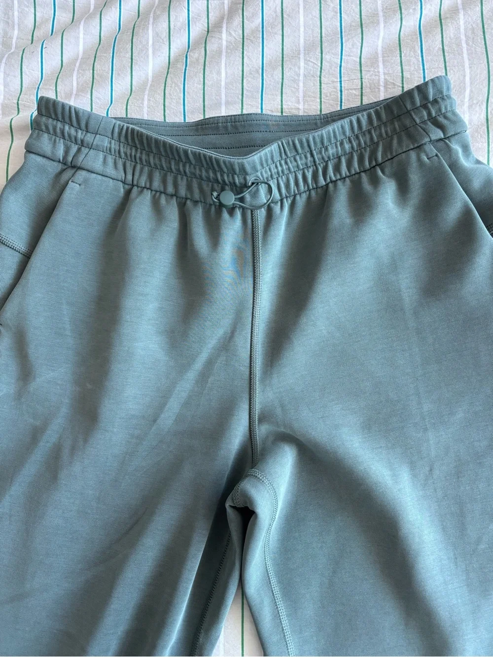 NWOT Lululemon Softstreme High-Rise Pant in Dark Forest Size 8